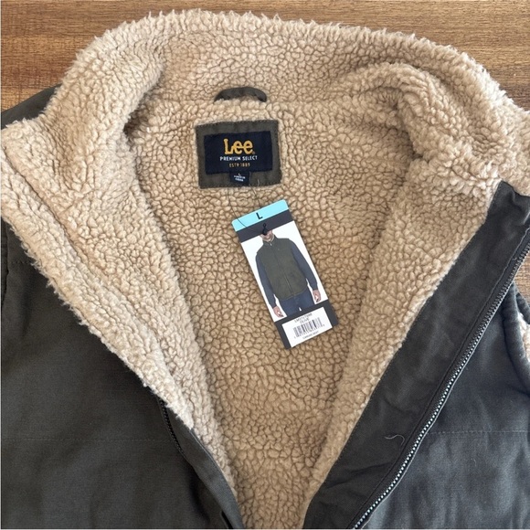 Lee The Workwear Vest Men’s L Green Canvas Sherpa Lined Cotton NWT - Picture 12 of 12